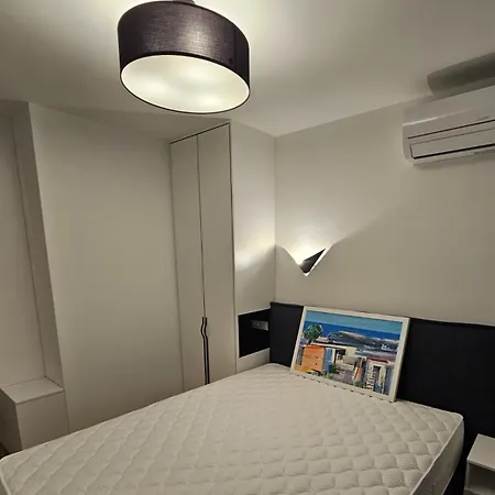 Urban Art Retreat By Belmont Realty Zadar