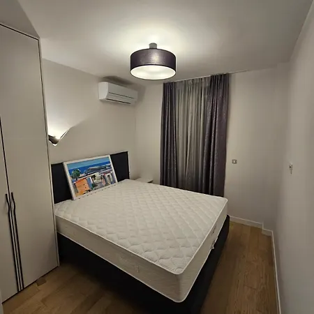 Apartment Urban Art Retreat By Belmont Realty *