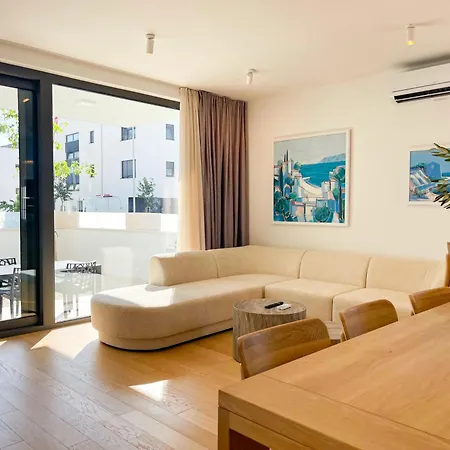 Apartment Urban Art Retreat By Belmont Realty Zadar