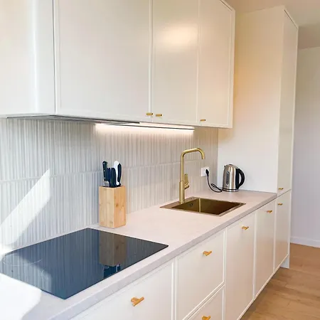Urban Art Retreat By Belmont Realty Apartment *