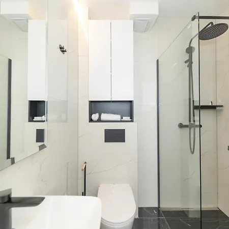 Urban Art Retreat By Belmont Realty Zadar