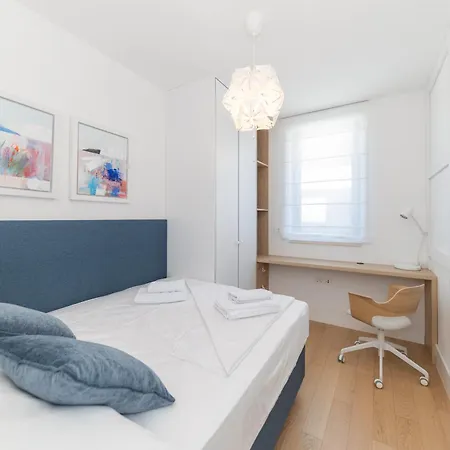 Urban Art Retreat By Belmont Realty * Zadar