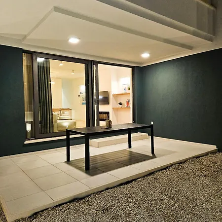 Urban Art Retreat By Belmont Realty アパート
