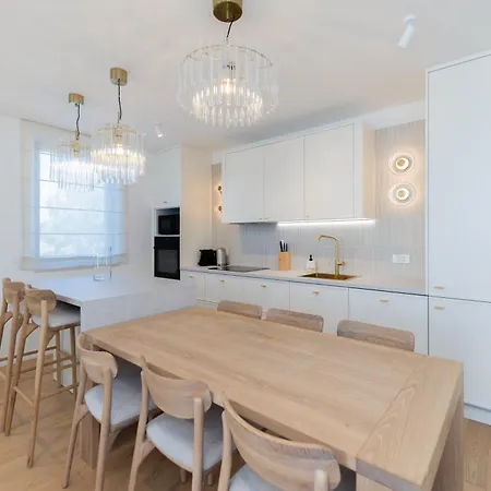 Lägenhet Urban Art Retreat By Belmont Realty