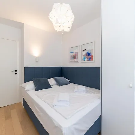 Urban Art Retreat By Belmont Realty Apartamento Zadar