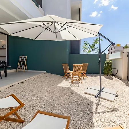 Urban Art Retreat By Belmont Realty Zadar